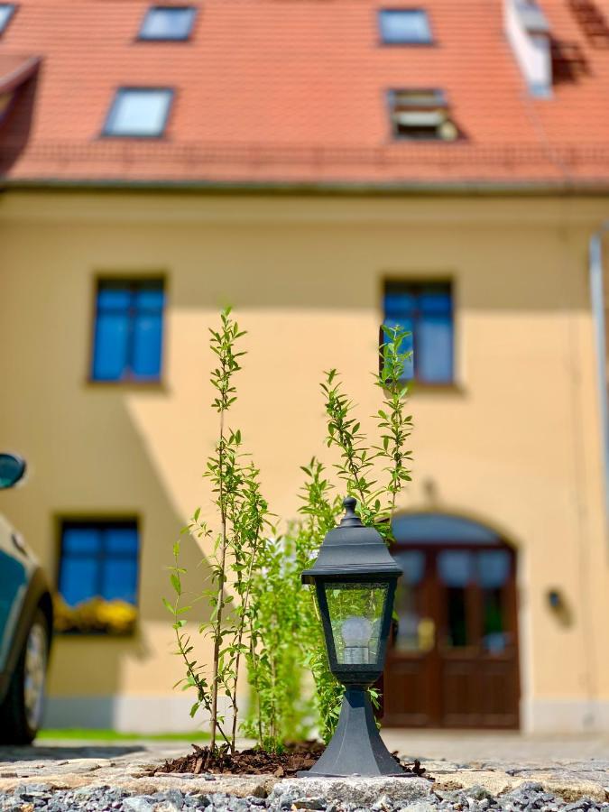 Apartament Pietrowy W Centrum Klodzka Z Darmowym Parkingiem Клодзько Екстер'єр фото